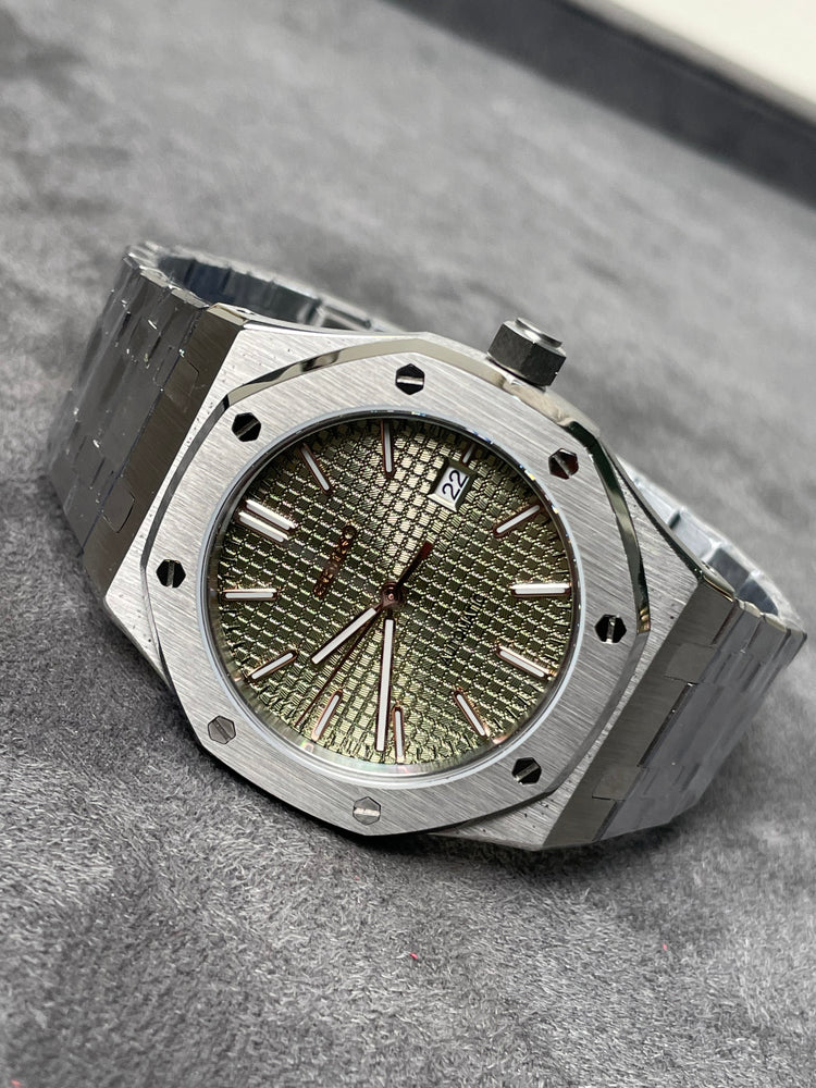 Custom Seiko Light Rose Gold automatic watch, Green dial