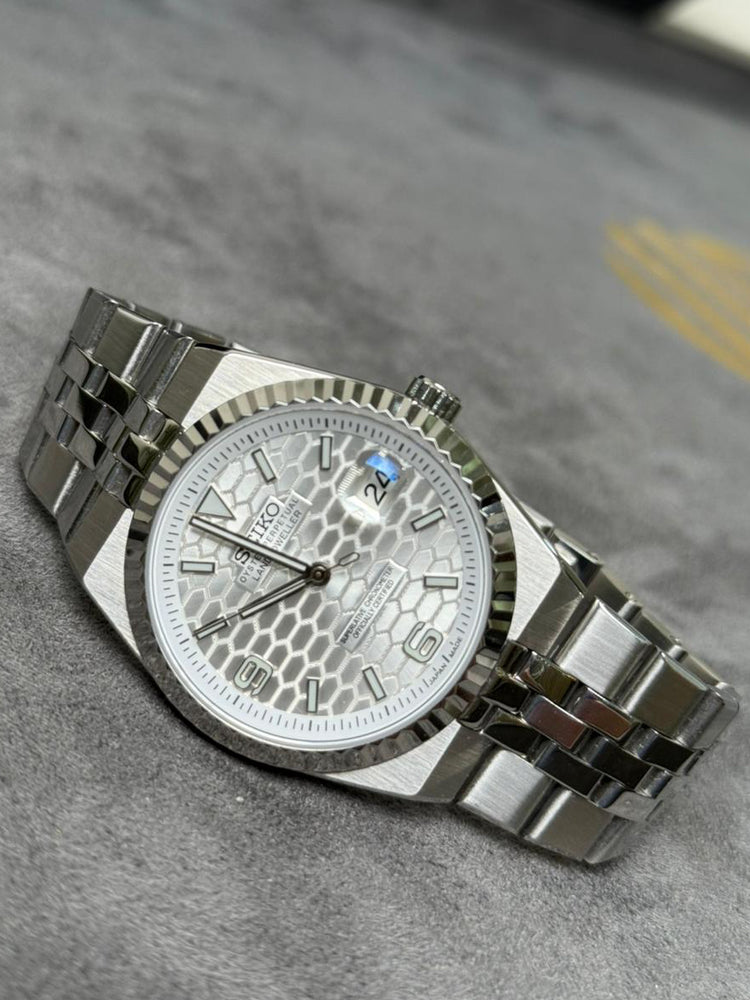 Custom Seiko Land Master automatic watch, White dial, 40mm