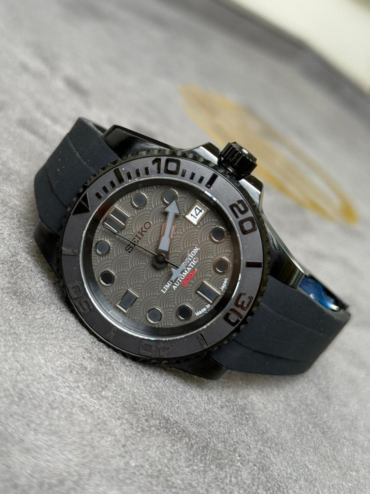 Custom Seiko Midnight Oasis automatic watch, 40mm