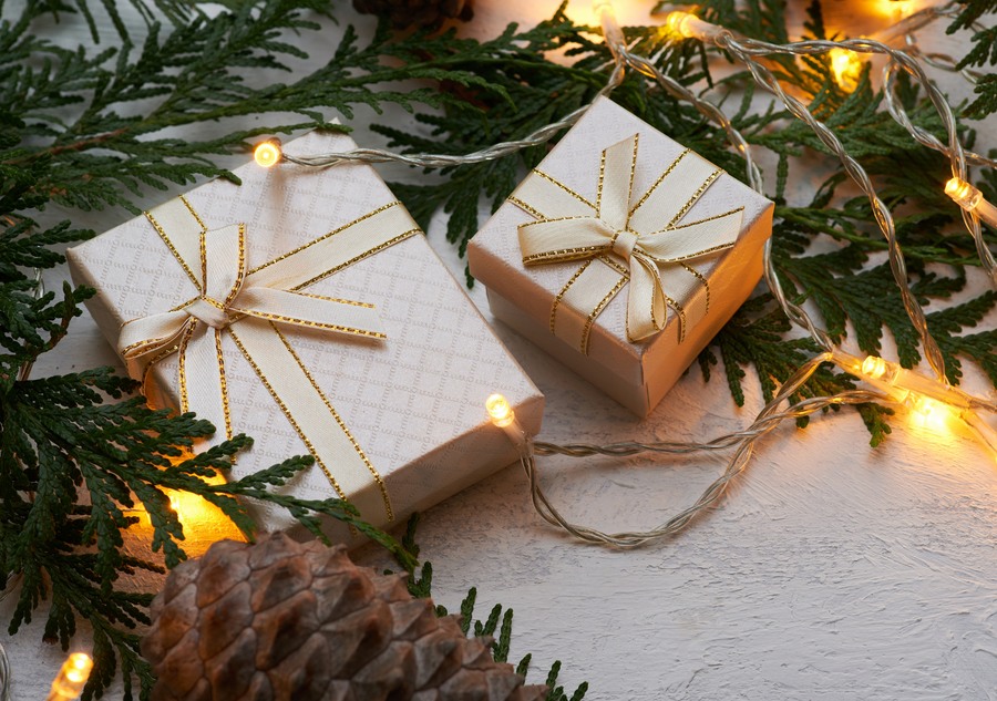 Gift Guide: Luxurious Accessories for Every Special Occasion