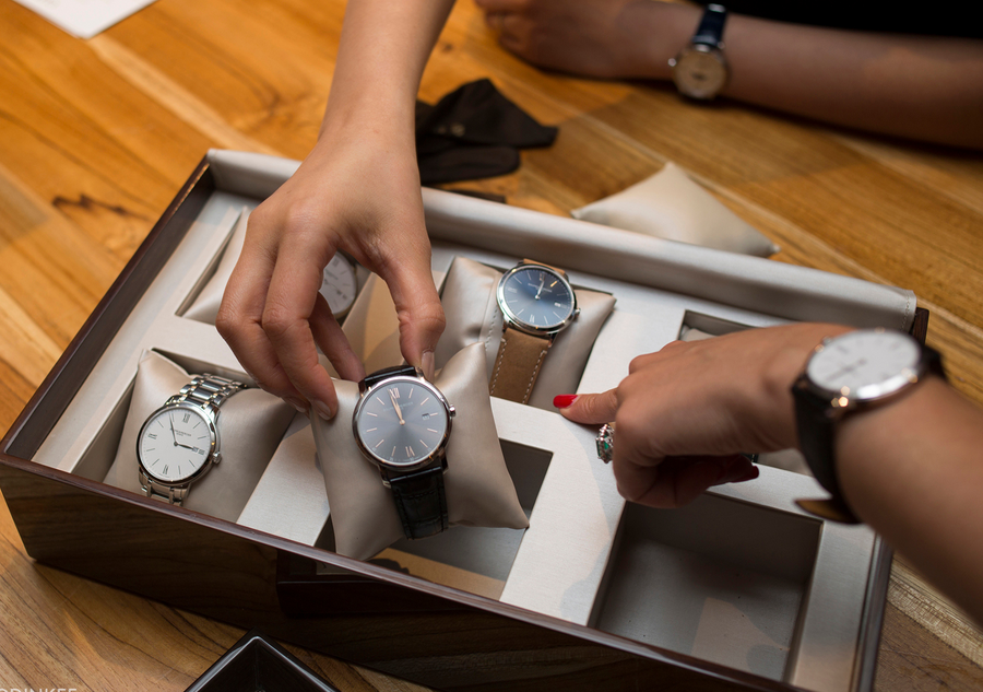 The Art of Accessorizing: How to Complement Your Style with Watches and Beyond