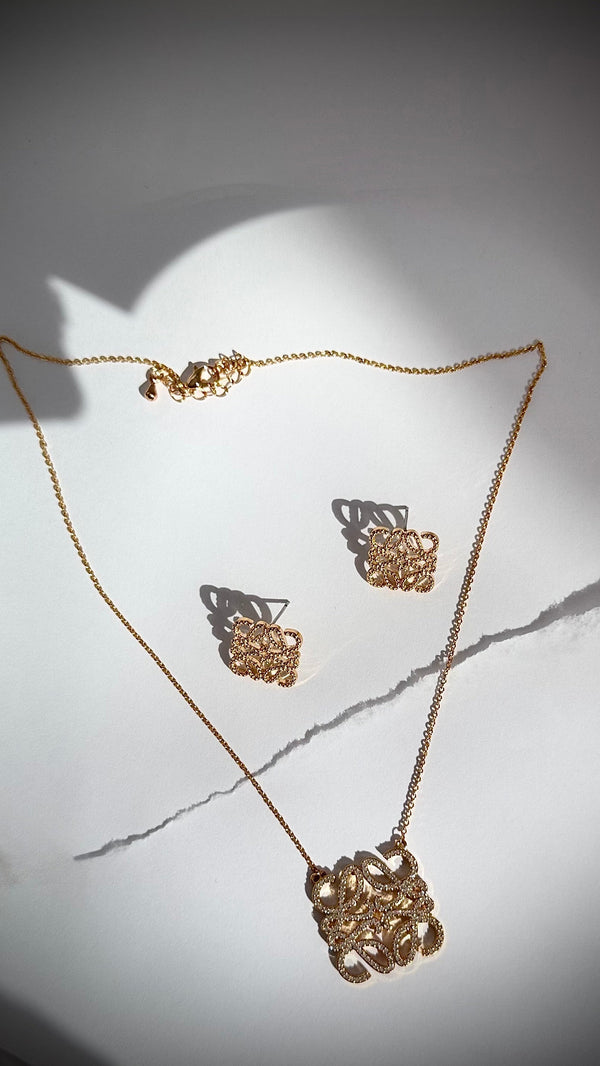 Love golden set