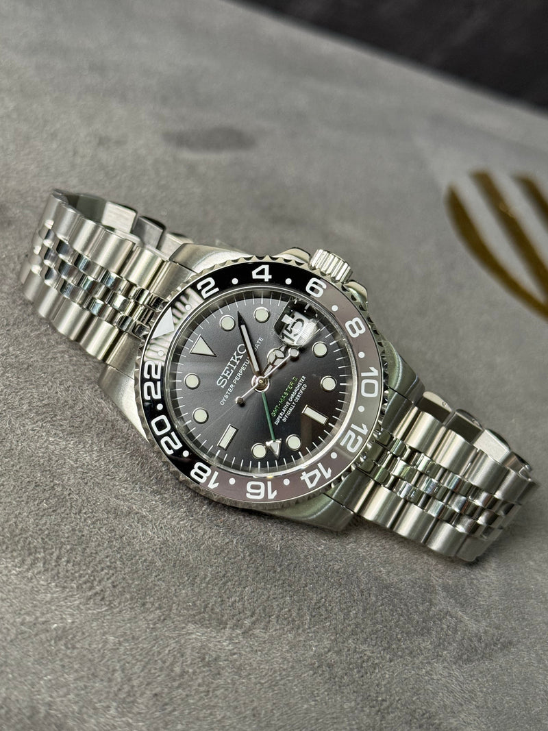 Custom Seiko GMT Bruce Wayne build - Watchdial UAE