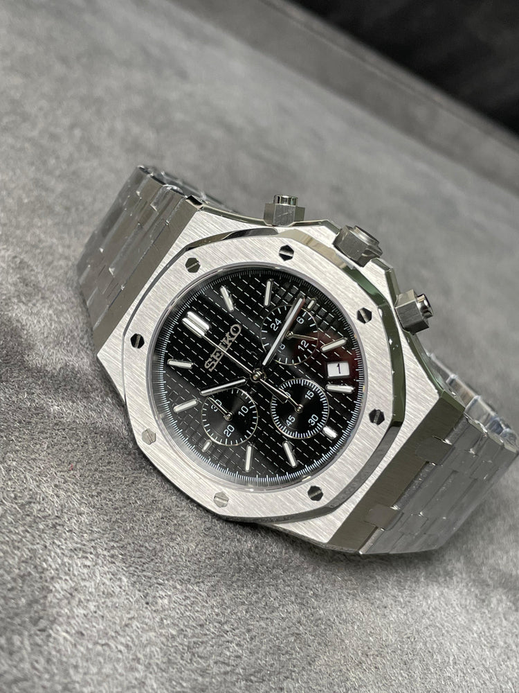 Custom Seiko Panda Chronograph chronograph watch, Black dial
