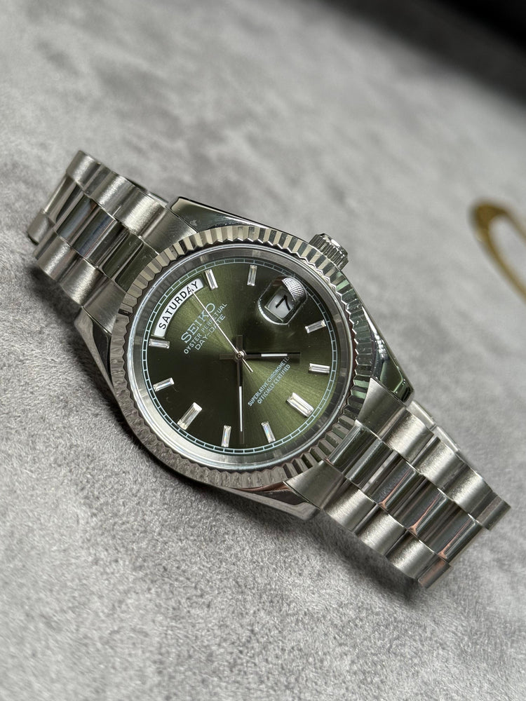 Custom Seiko DayDate style – Index Numerals automatic watch, Olive Green dial, 40mm