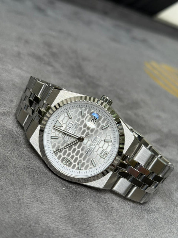 Seiko Land Master - White