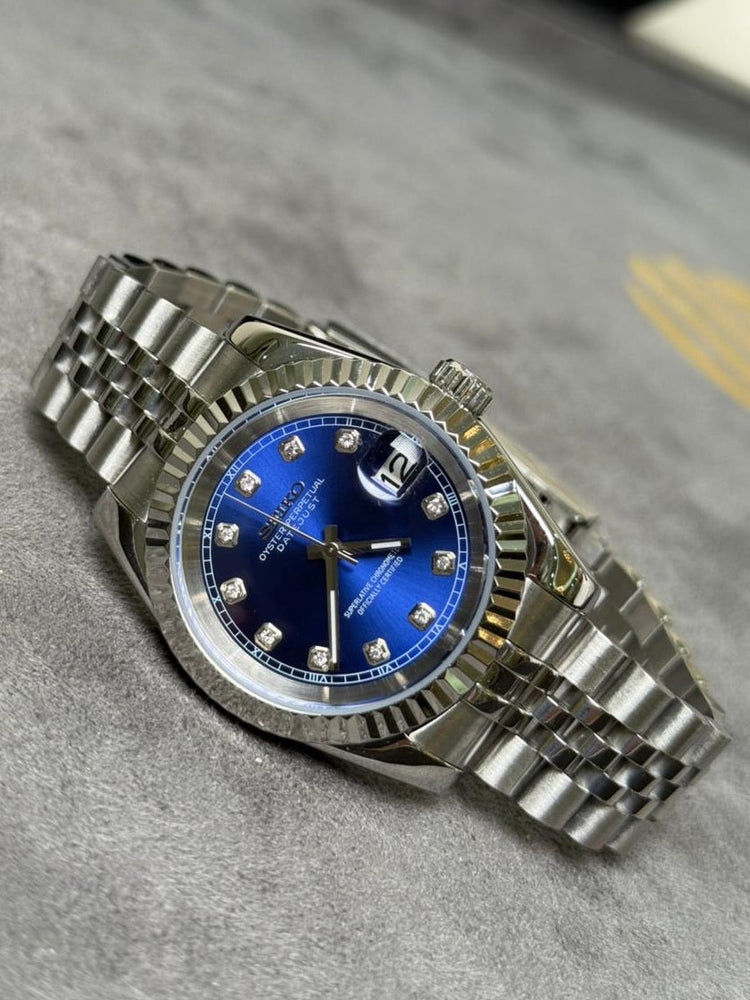 Custom Seiko DateJust style automatic watch, Blue dial, stone numerals, 39mm